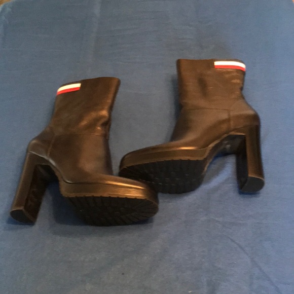 tommy hilfiger platform boots